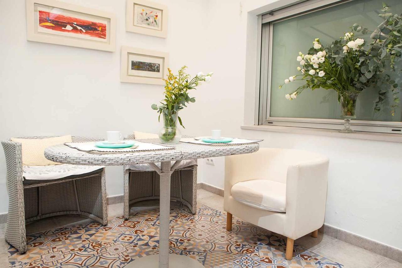 Charming Apartment With Pool And Garage Sewilla Zewnętrze zdjęcie