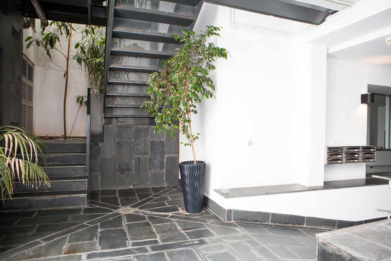 Charming Apartment With Pool And Garage Sewilla Zewnętrze zdjęcie