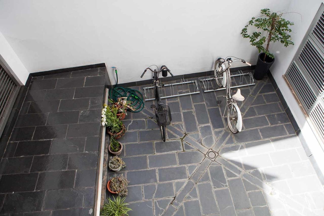 Charming Apartment With Pool And Garage Sewilla Zewnętrze zdjęcie
